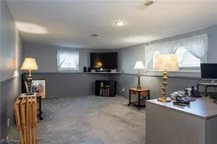 23630 Carriage Ln, North Olmsted, OH 44070 - Photo 25