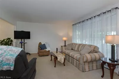 23630 Carriage Lane, North Olmsted, OH 44070 - Photo 15