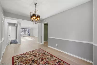 13500 Shaker Boulevard #203, Loveland, OH 44120 - Photo 9