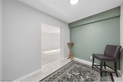 13500 Shaker Boulevard #203, Loveland, OH 44120 - Photo 7