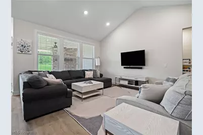 5403 Deerpath Drive, Sheffield Village, OH 44054 - Photo 11