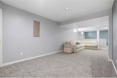 563 Colonial Drive, Painesville, OH 44077 - Photo 33