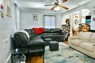 394 Meadowbrook Avenue SE, Warren, OH 44483 - Photo 13