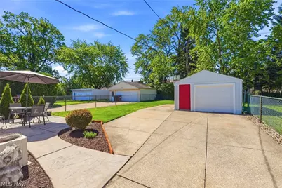 1303 Clearview Avenue, Parma, OH 44134 - Photo 27