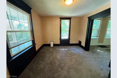 1076 Ackley Street, Akron, OH 44306 - Photo 3