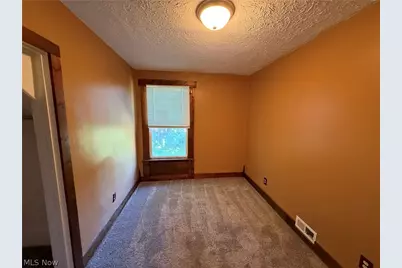 1076 Ackley Street #2, Akron, OH 44306 - Photo 9