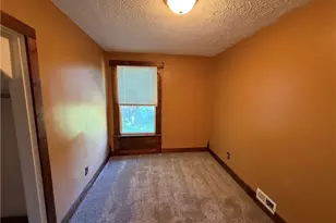1076 Ackley St, Akron, OH 44306 - Photo 9