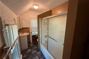 1076 Ackley St, Akron, OH 44306 - Photo 25