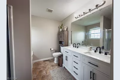1669 Seabiscuit Drive NE, Canton, OH 44721 - Photo 9