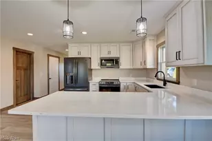 219 Pinehurst Dr, Dover, OH 44622 - Photo 9