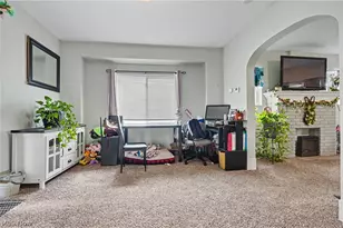 811 E Crosier St, Akron, OH 44306 - Photo 5