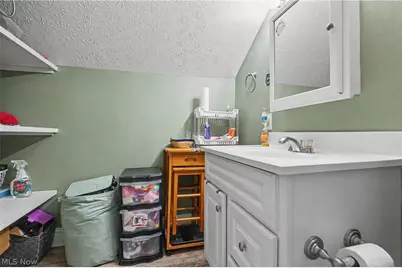 811 E Crosier Street, Akron, OH 44306 - Photo 17