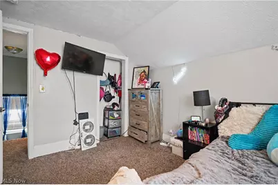 811 E Crosier Street, Akron, OH 44306 - Photo 15