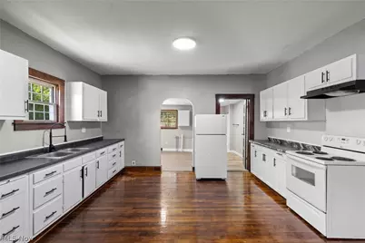 1923 Guernsey Street, Bellaire, OH 43906 - Photo 17