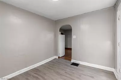 1923 Guernsey Street, Bellaire, OH 43906 - Photo 13