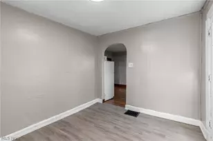 1923 Guernsey St, Bellaire, OH 43906 - Photo 13
