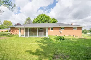 4544 Lakeknoll St, Louisville, OH 44641 - Photo 35