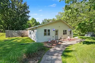 4250 Herr Fieldhouse Rd, Worthington, OH 44470 - Photo 1