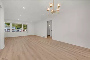 1910 W 37th St, Lorain, OH 44053 - Photo 5