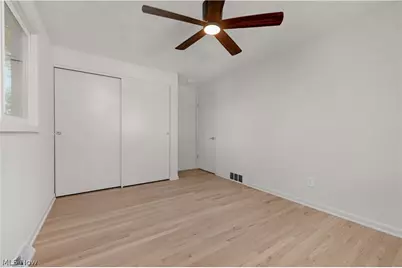1910 W 37th Street, Lorain, OH 44053 - Photo 25