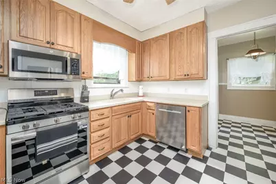 748 E Main Street, Ravenna, OH 44266 - Photo 13