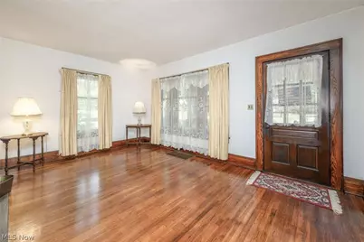 748 E Main Street, Ravenna, OH 44266 - Photo 7
