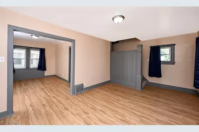 980 Neptune Avenue, Akron, OH 44301 - Photo 9