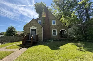 918 Frederick Blvd, Akron, OH 44320 - Photo 41