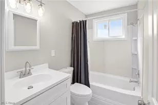 317 E 312th St, Willowick, OH 44095 - Photo 19