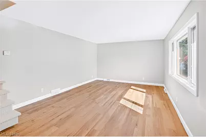 317 E 312th Street, Willowick, OH 44095 - Photo 11