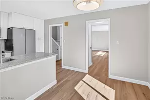 317 E 312th St, Willowick, OH 44095 - Photo 9