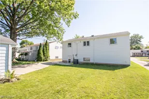 317 E 312th St, Willowick, OH 44095 - Photo 33