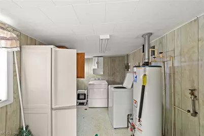 41511 Hazelwood Street, Elyria, OH 44035 - Photo 15