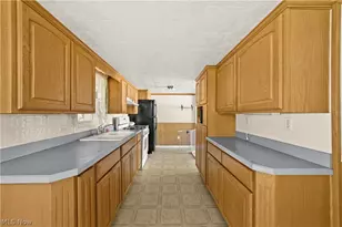 41511 Hazelwood St, Elyria, OH 44035 - Photo 7