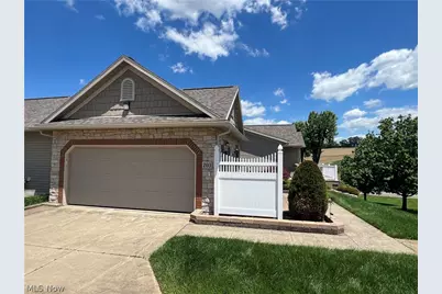 203 Heritage Crossing SE, Sugarcreek, OH 44681 - Photo 11