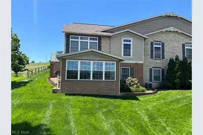 203 Heritage Crossing SE, Sugarcreek, OH 44681 - Photo 9