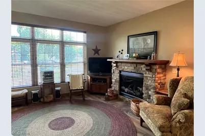 203 Heritage Crossing SE, Sugarcreek, OH 44681 - Photo 17