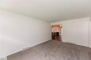 3862 & 3866 Seneca St, Stow, OH 44224 - Photo 5