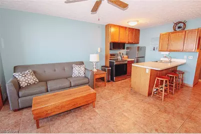 230 W Lakeshore Drive #F, Port Clinton, OH 43452 - Photo 5