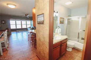230 W Lakeshore Dr, Port Clinton, OH 43452 - Photo 11