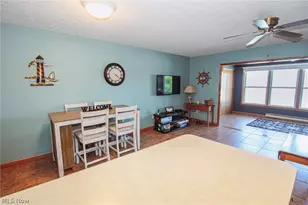 230 W Lakeshore Dr, Port Clinton, OH 43452 - Photo 7