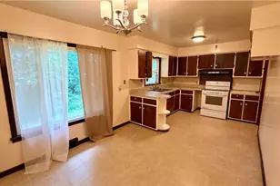 1101 Fess Ave, Akron, OH 44307 - Photo 3