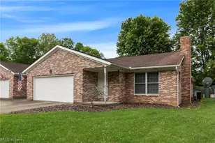 1616 Quail Hollow Dr, Cambridge, OH 43725 - Photo 1