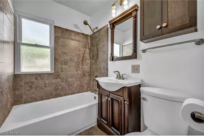 208 Longfellow Street, Elyria, OH 44035 - Photo 17