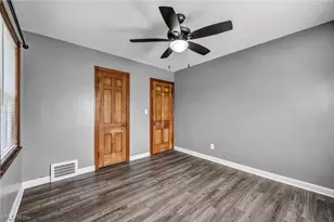 208 Longfellow St, Elyria, OH 44035 - Photo 23