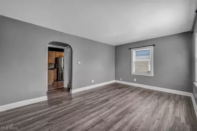 208 Longfellow Street, Elyria, OH 44035 - Photo 9