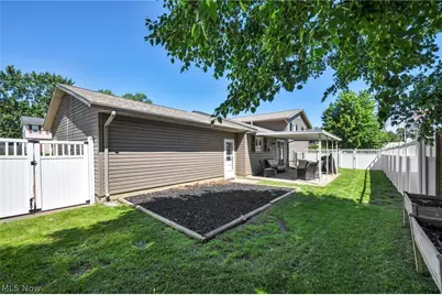 127 Edgefield Drive, Elyria, OH 44035 - Photo 41