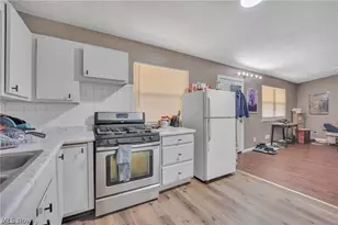 1927 Preston Ave, Akron, OH 44305 - Photo 11
