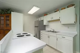 2331 E Market St, Akron, OH 44312 - Photo 5