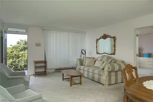 2331 E Market St, Akron, OH 44312 - Photo 3